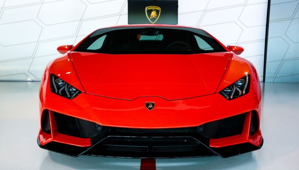 What is Elite Press? by Toni Zaat at Unsplash