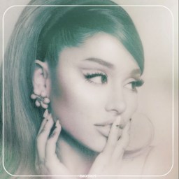 Ariana Grande #1 (EP VIP Pop List) 1st Week