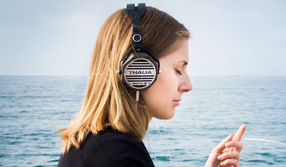 Submit Music to Elite Press - Photo by Blaz Erzetic on Unsplash2